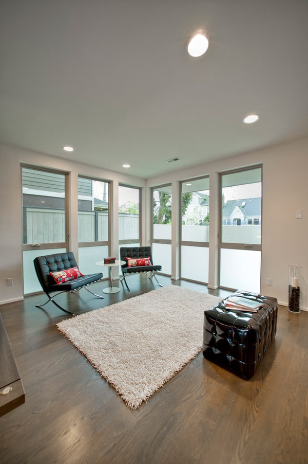 10 Home Staging Tips.Area Rugs